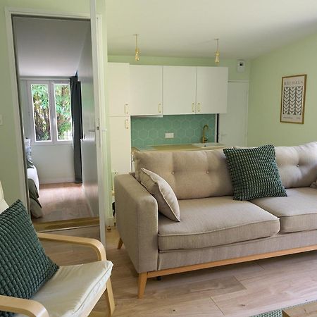 Green Escape - Cozy & Chill Brunoy エクステリア 写真